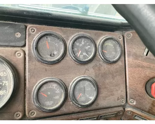 Freightliner FLD120 Dash Assembly