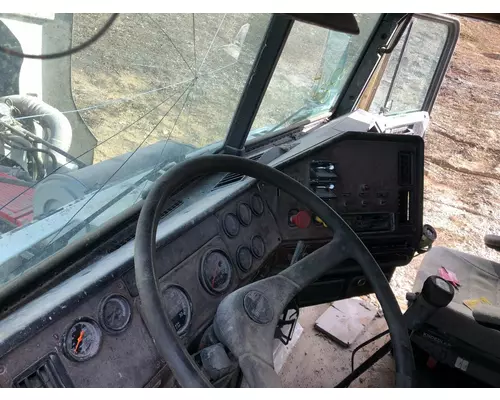 Freightliner FLD120 Dash Assembly