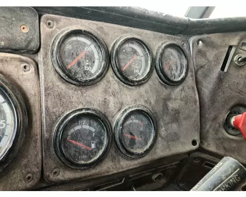 Freightliner FLD120 Dash Assembly