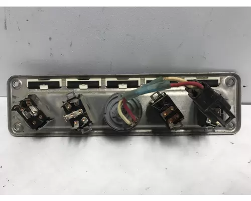 Freightliner FLD120 Dash Assembly