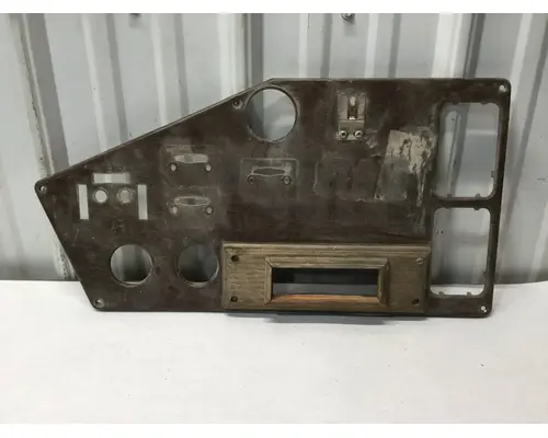 Freightliner FLD120 Dash Assembly
