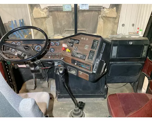 Freightliner FLD120 Dash Assembly