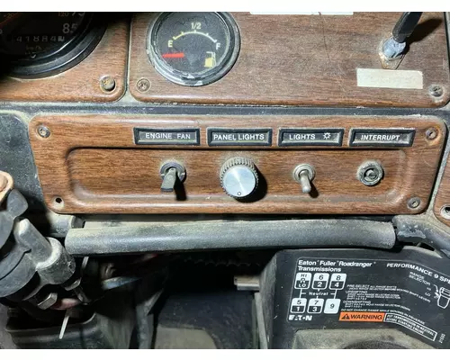 Freightliner FLD120 Dash Assembly