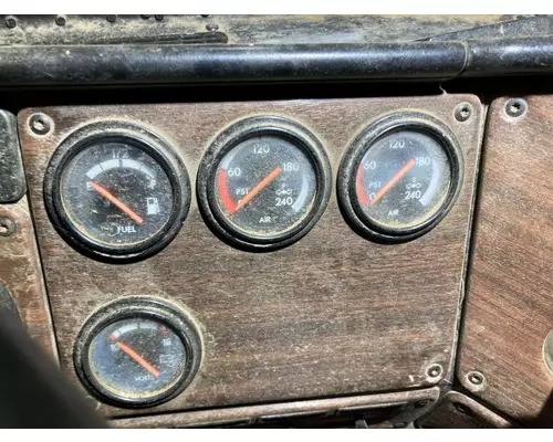 Freightliner FLD120 Dash Assembly