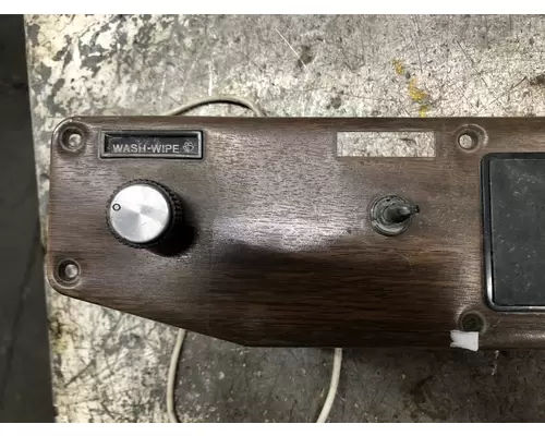 Freightliner FLD120 Dash Assembly