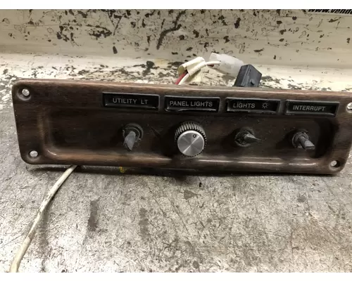 Freightliner FLD120 Dash Assembly