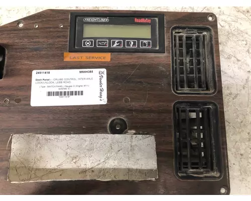 Freightliner FLD120 Dash Assembly