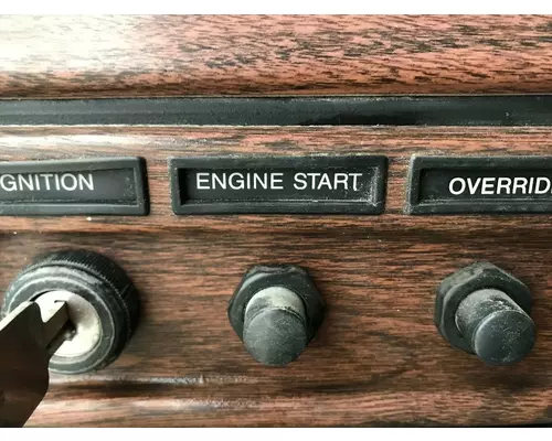 Freightliner FLD120 Dash Assembly