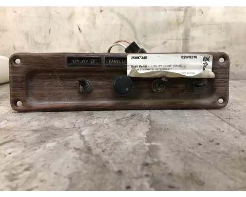 Freightliner FLD120 Dash Assembly