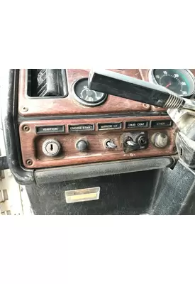 Freightliner FLD120 Dash Assembly