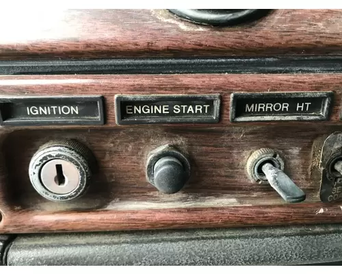 Freightliner FLD120 Dash Assembly