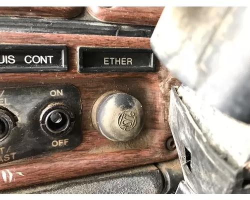 Freightliner FLD120 Dash Assembly