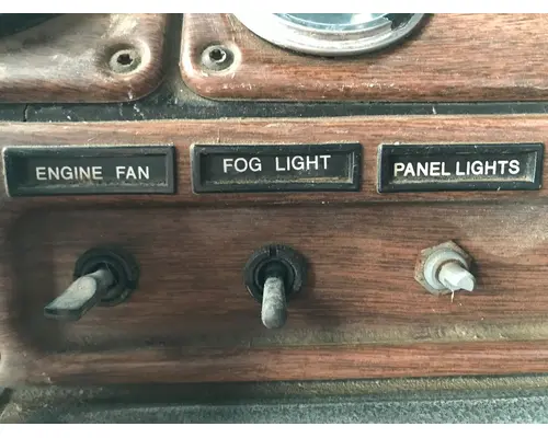 Freightliner FLD120 Dash Assembly