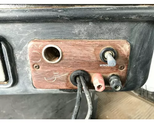 Freightliner FLD120 Dash Assembly