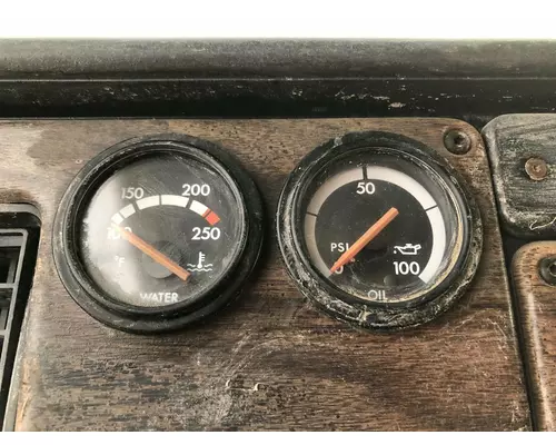 Freightliner FLD120 Dash Assembly