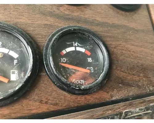 Freightliner FLD120 Dash Assembly