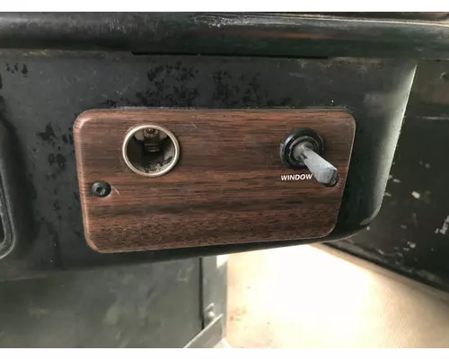 Freightliner FLD120 Dash Assembly