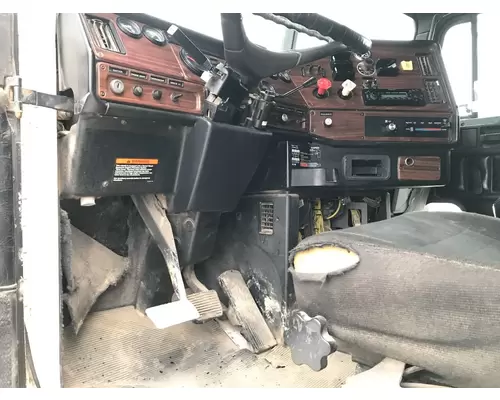 Freightliner FLD120 Dash Assembly