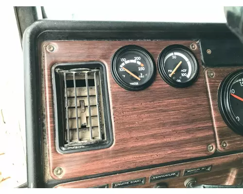 Freightliner FLD120 Dash Assembly