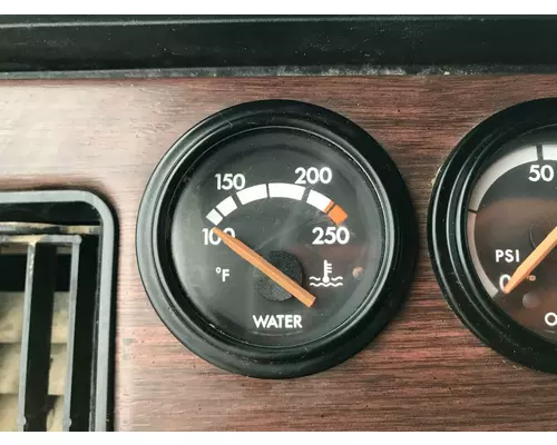 Freightliner FLD120 Dash Assembly