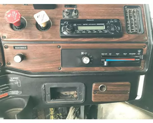 Freightliner FLD120 Dash Assembly