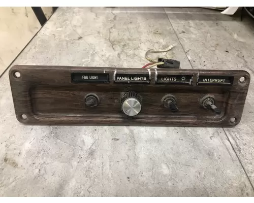 Freightliner FLD120 Dash Assembly