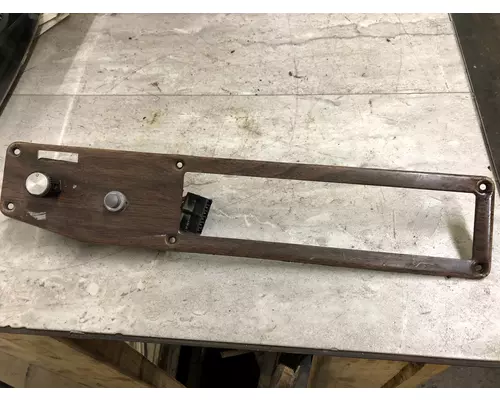 Freightliner FLD120 Dash Assembly