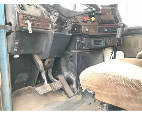 Freightliner FLD120 Dash Assembly