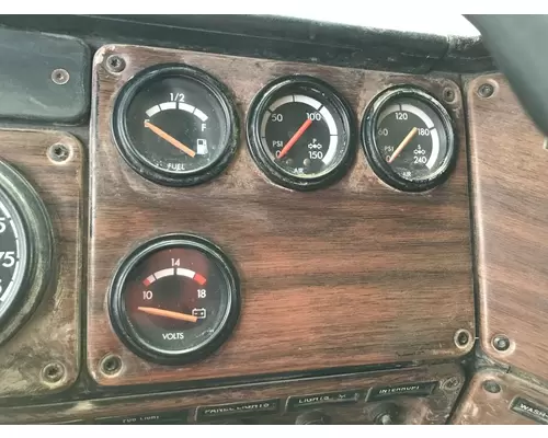 Freightliner FLD120 Dash Assembly