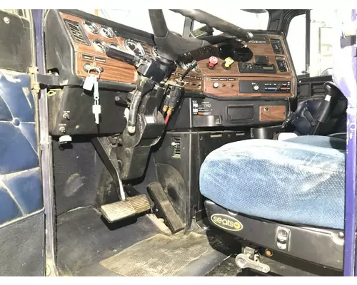 Freightliner FLD120 Dash Assembly