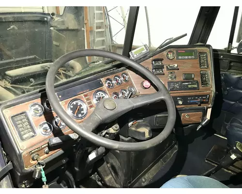 Freightliner FLD120 Dash Assembly