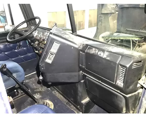 Freightliner FLD120 Dash Assembly