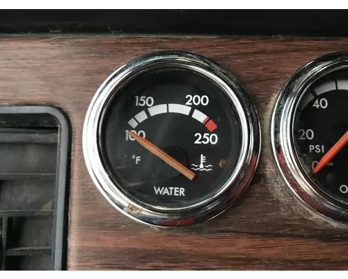 Freightliner FLD120 Dash Assembly
