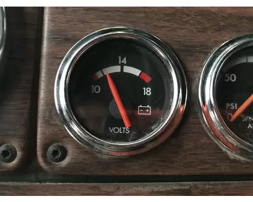 Freightliner FLD120 Dash Assembly