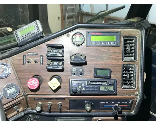 Freightliner FLD120 Dash Assembly