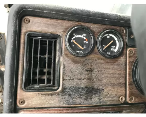 Freightliner FLD120 Dash Assembly