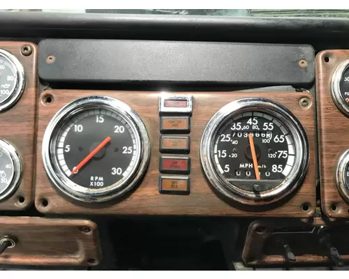 Freightliner FLD120 Dash Assembly