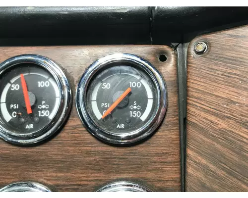 Freightliner FLD120 Dash Assembly