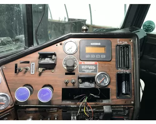 Freightliner FLD120 Dash Assembly