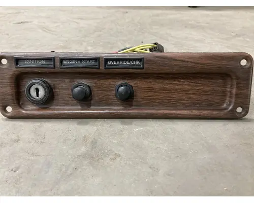 Freightliner FLD120 Dash Assembly
