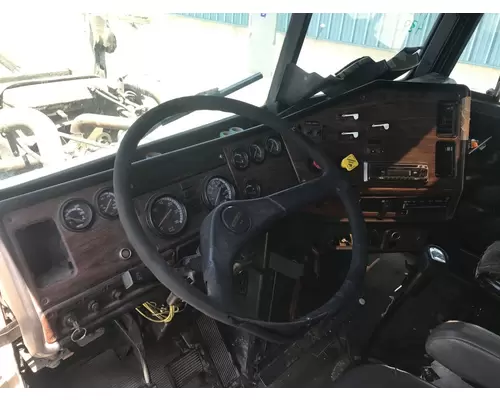 Freightliner FLD120 Dash Assembly