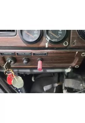 Freightliner FLD120 Dash Assembly