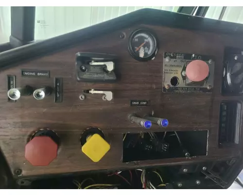 Freightliner FLD120 Dash Assembly