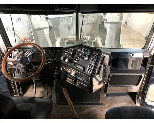 Freightliner FLD120 Dash Assembly