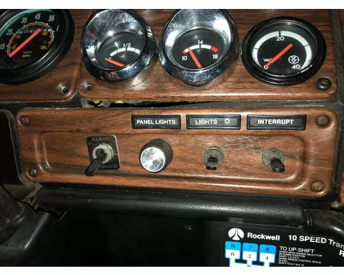 Freightliner FLD120 Dash Assembly