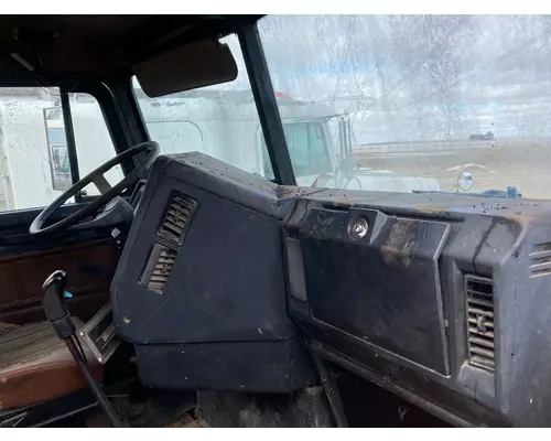 Freightliner FLD120 Dash Assembly