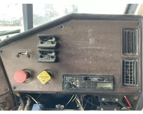 Freightliner FLD120 Dash Assembly