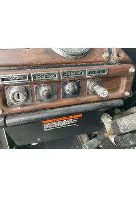 Freightliner FLD120 Dash Assembly