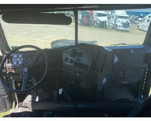 Freightliner FLD120 Dash Assembly