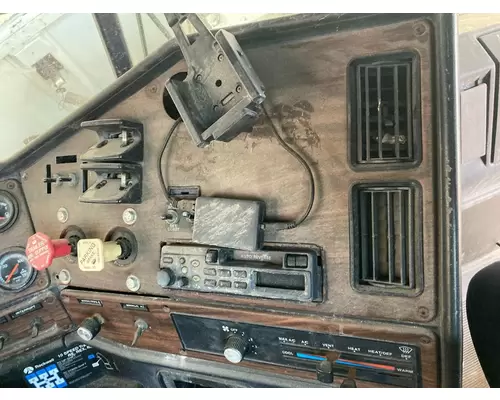 Freightliner FLD120 Dash Assembly